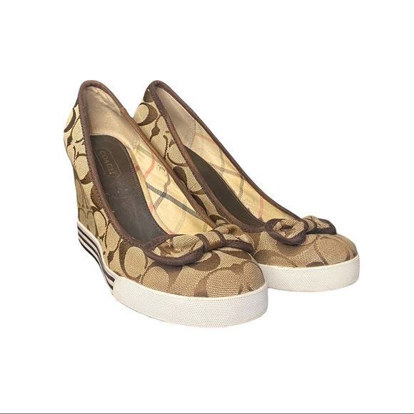 Coach Sweetie Wedge - Picture 16 of 16